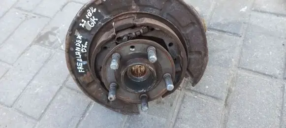 Land Rover Freelander 2 - LR2 Rear wheel hub