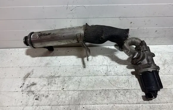 Opel Astra H EGR valve cooler 55203716