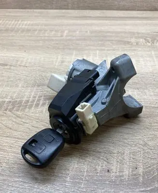 Toyota Yaris Ignition lock N0502241256B