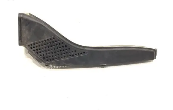 Audi A4 S4 B9 Air intake hose/pipe 8W0129618A