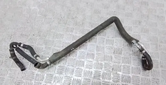 Volvo XC70 Engine coolant pipe/hose 31104709