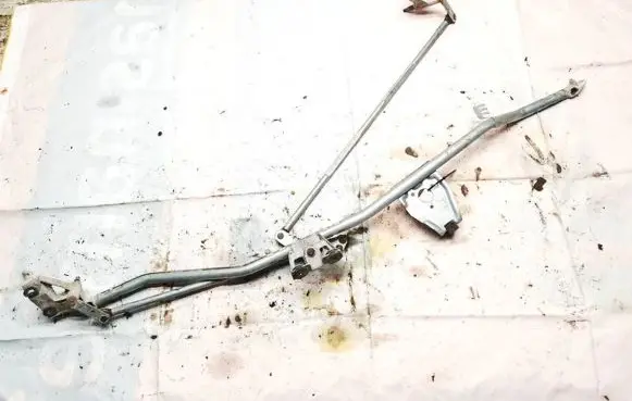 Opel Meriva A Front wiper linkage and motor
