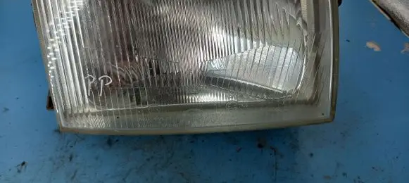 Volkswagen Transporter - Caravelle T4 Front reflector 