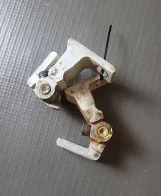 Volkswagen Touareg II Front door hinge set 8K0831401A
