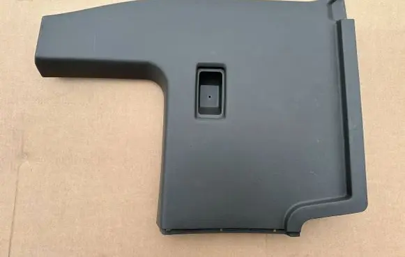 Nissan Terrano (B) pillar trim (bottom) 7691641G00