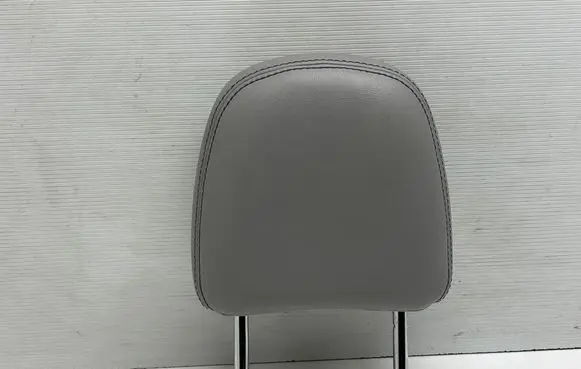 Toyota Highlander XU50 Front seat headrest 