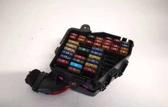 Volkswagen Bora Fuse box set