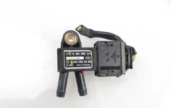 Mercedes-Benz CLA C117 X117 W117 Exhaust gas pressure sensor 6429050200 0281006214