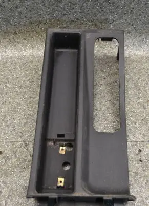 BMW 3 E36 Center console 8132487
