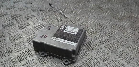 Volkswagen PASSAT B7 Airbag control unit/module 5N0959655R