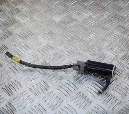 KIA Sportage Windscreen/windshield washer pump 985102S000