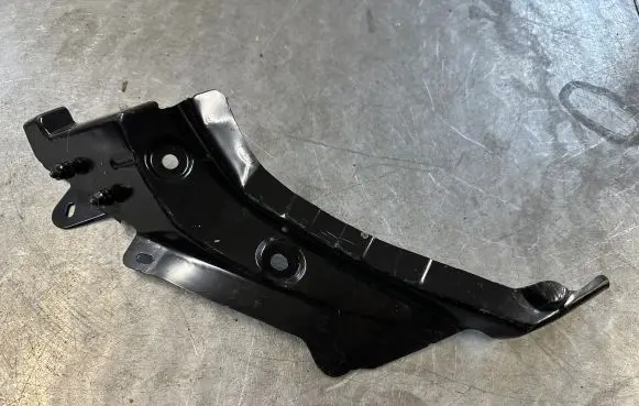 Renault Megane IV Other engine bay part 762C73572R