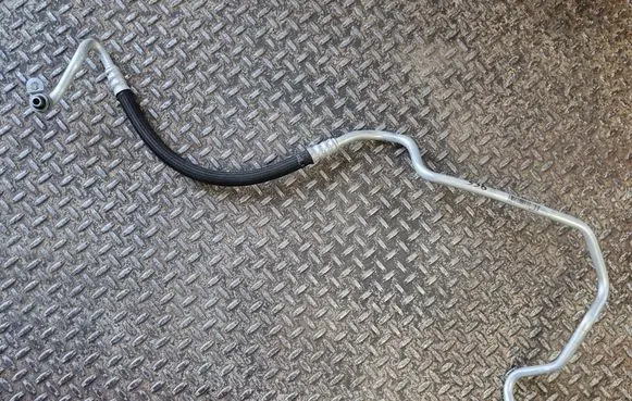 Air conditioning (A/C) pipe/hose