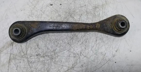 Volkswagen PASSAT B6 Rear control arm 1K0501529F