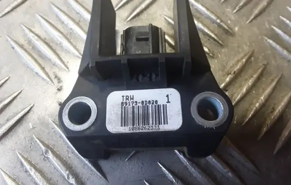 Toyota Yaris Airbag deployment crash/impact sensor 891730D020