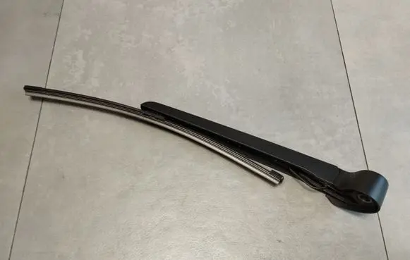 Audi A5 Rear wiper blade arm 8B9