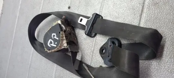 Citroen C3 Front seatbelt