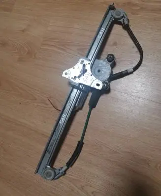 Opel Agila A Front door window regulator with motor 09215911