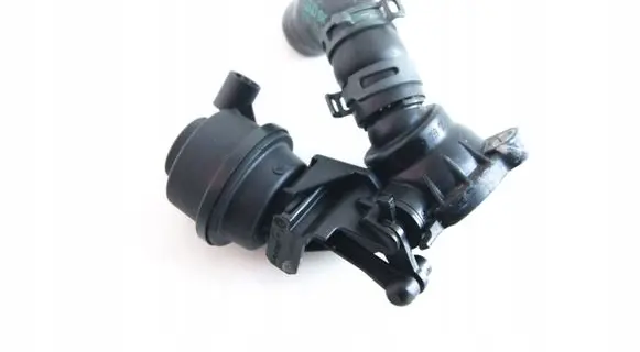 Audi Q7 4L Engine coolant pipe/hose 059121737