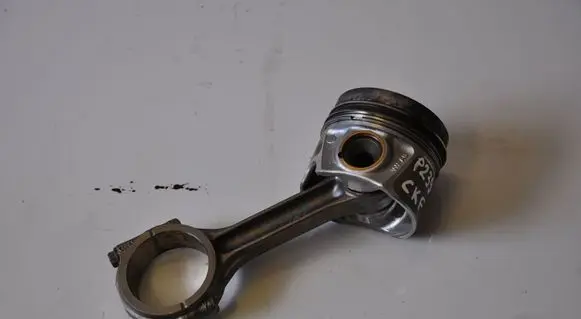 Skoda Octavia Mk3 (5E) Piston with connecting rod CKF