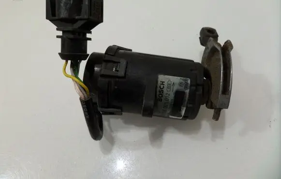 Volkswagen PASSAT B4 Accelerator pedal position sensor 0205001012