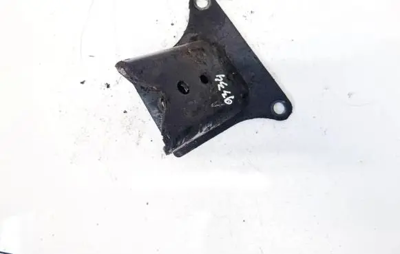 Hyundai H-1, Starex, Satellite Engine mounting bracket
