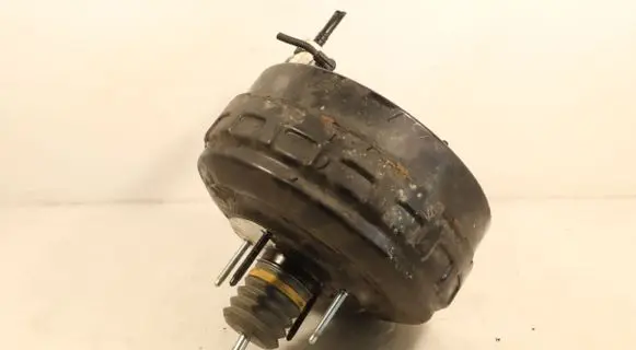 Renault Master III Brake booster 472100453R