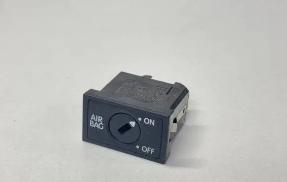 Volkswagen Touran II Passenger airbag on/off switch 1Y0919228B