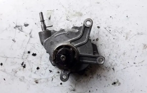 Toyota Avensis T250 Vacuum pump
