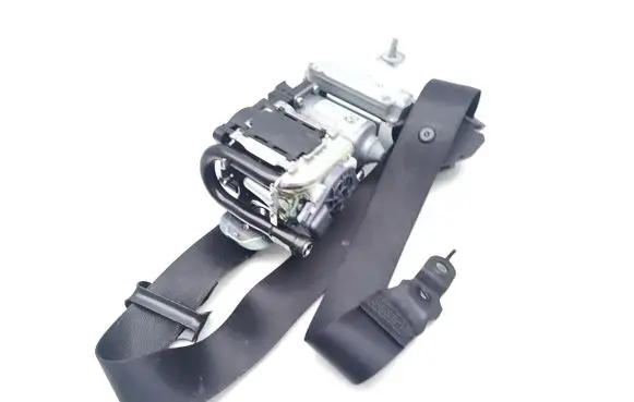 Mercedes-Benz E AMG W212 Front seatbelt 610035800D 23110277 A07303-113