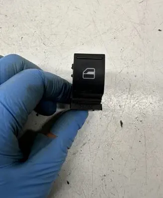 Volkswagen PASSAT B6 Electric window control switch 7L6953855B