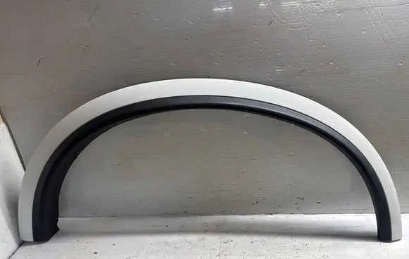 Volvo XC90 Front arch trim 30779578