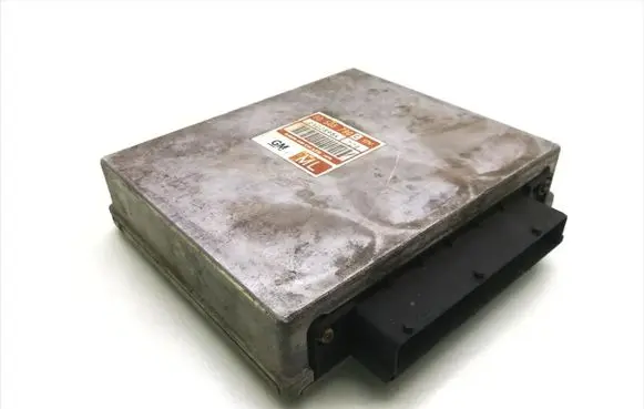 Opel Vectra B Engine control unit/module 90505790C 0X028984