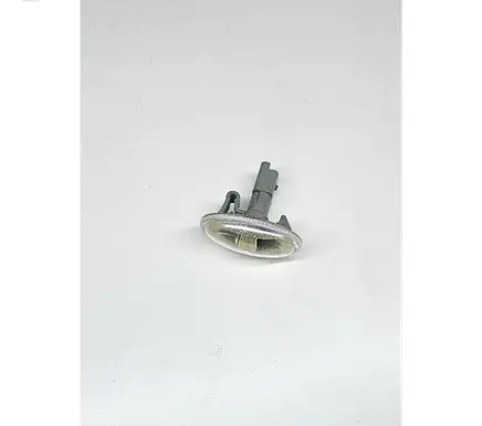 Peugeot 307 Front fender indicator light 0104706