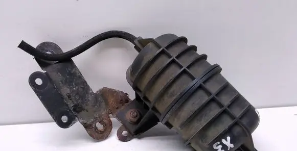 BMW X3 E83 Vacuum air tank 2247620 11652247620