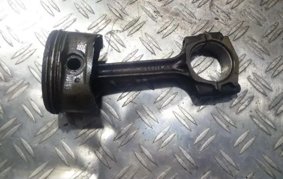 Rover 414 - 416 - 420 Piston with connecting rod