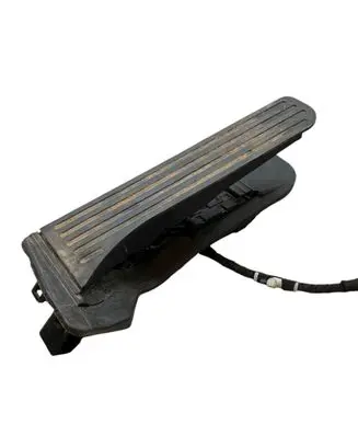 Volkswagen Golf Plus Accelerator throttle pedal 1K2723503K 6PV00889011