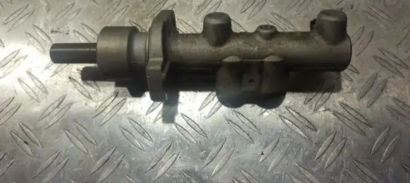 Skoda Fabia Mk1 (6Y) Master brake cylinder 20ftex5617