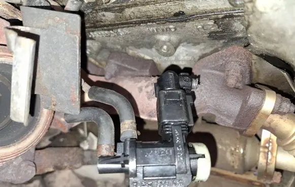 Mitsubishi Lancer X Turbo solenoid valve 1k0906283