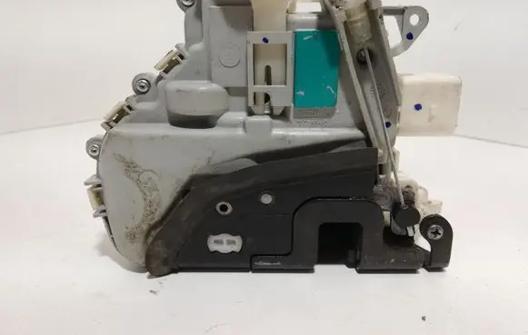 Audi A4 S4 B8 8K Front door lock 8J1837015D