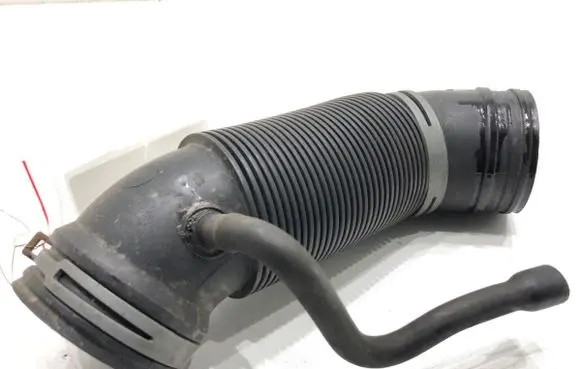 Skoda Roomster (5J) Air intake hose/pipe 6R0129684C