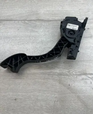 Ford Mondeo MK IV Accelerator throttle pedal 6G929F836RC 6PV00922014 21112007