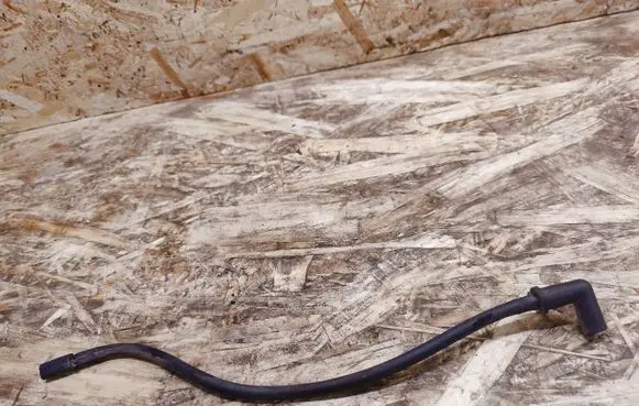 Cadillac XTS Windshield washer fluid hose 