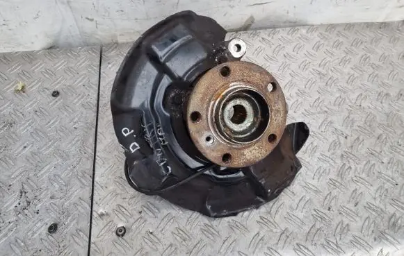 Mini Cooper Countryman R60 Front wheel hub 9808400