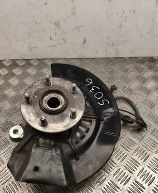 Toyota RAV 4 (XA50) Front wheel hub