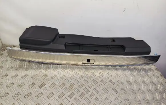 Audi Q7 4M Trunk/boot sill cover protection 4M0864483