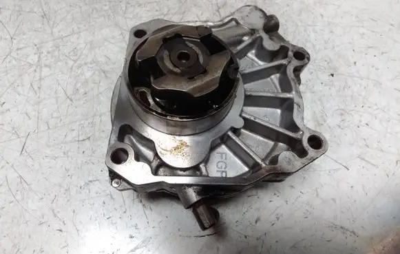 Opel Signum Vacuum pump
