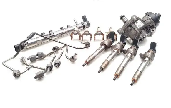 Toyota RAV 4 (XA40) Fuel injection system set 3465678 0445010756 0445110613