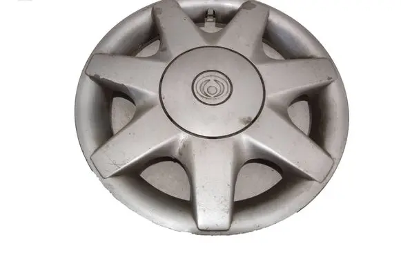 Mazda 626 R14 wheel hub/cap/trim BX9937170