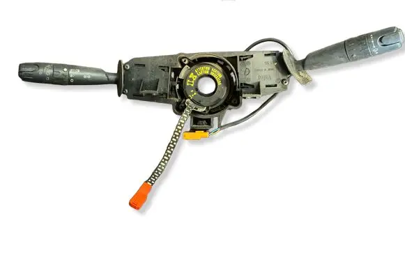 Peugeot 308 SW Wiper turn signal indicator stalk/switch 9618706880